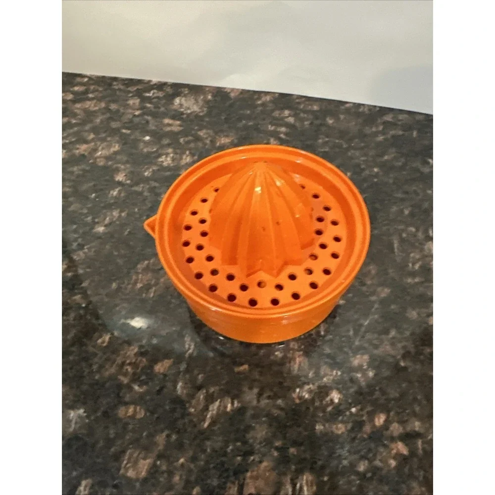 Sunkist Orange Juice Citrus Hand Juicer Plastic Rare Vintage Kitchen Utensil